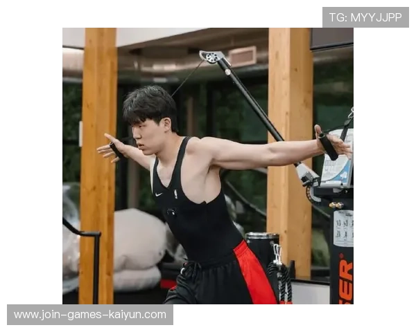 开拓者教练组正加紧培养杨瀚森，期望他快速成长