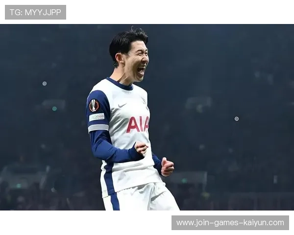 热刺反击高速推进，孙兴慜面对两人封堵仍完成摆腿